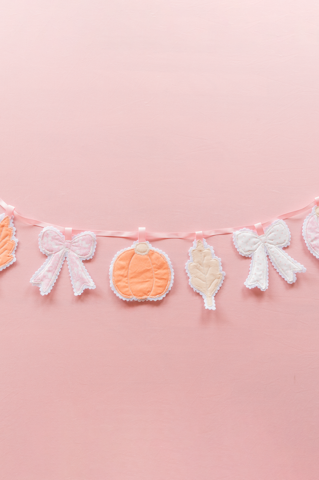 Pretty Pumpkin Patch Banner – Handmade Fabric Pumpkin & Bow Fall Garland