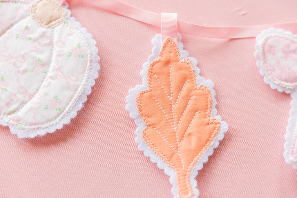 Pretty Pumpkin Patch Banner – Handmade Fabric Pumpkin & Bow Fall Garland