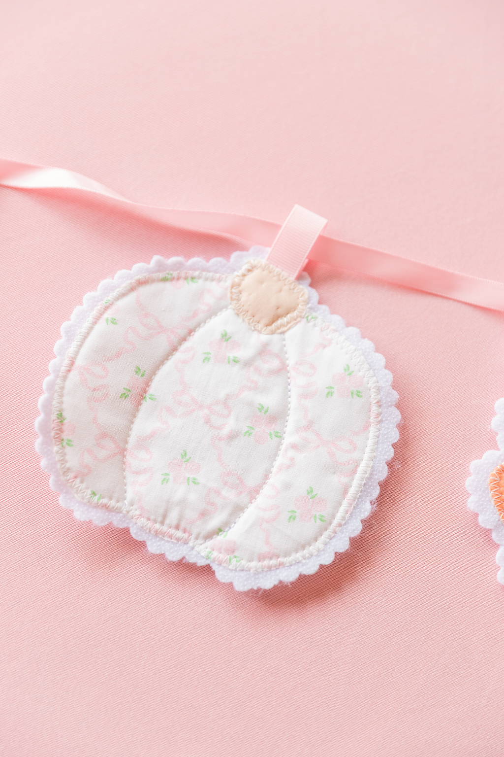 Pretty Pumpkin Patch Banner – Handmade Fabric Pumpkin & Bow Fall Garland